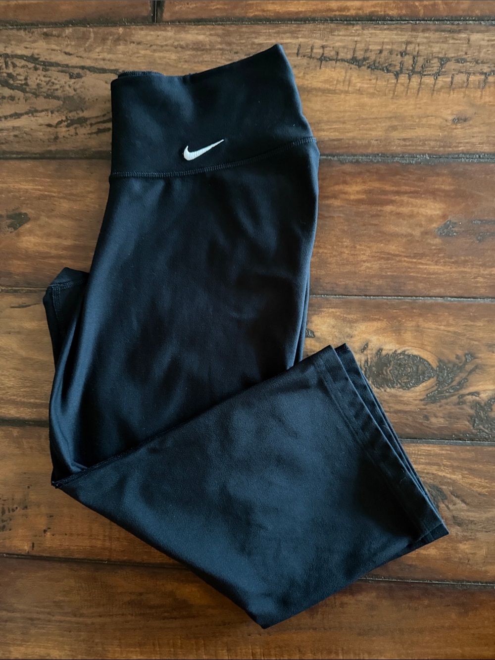 Nike Like New Black Performance Capris with White Embroidered Swoosh